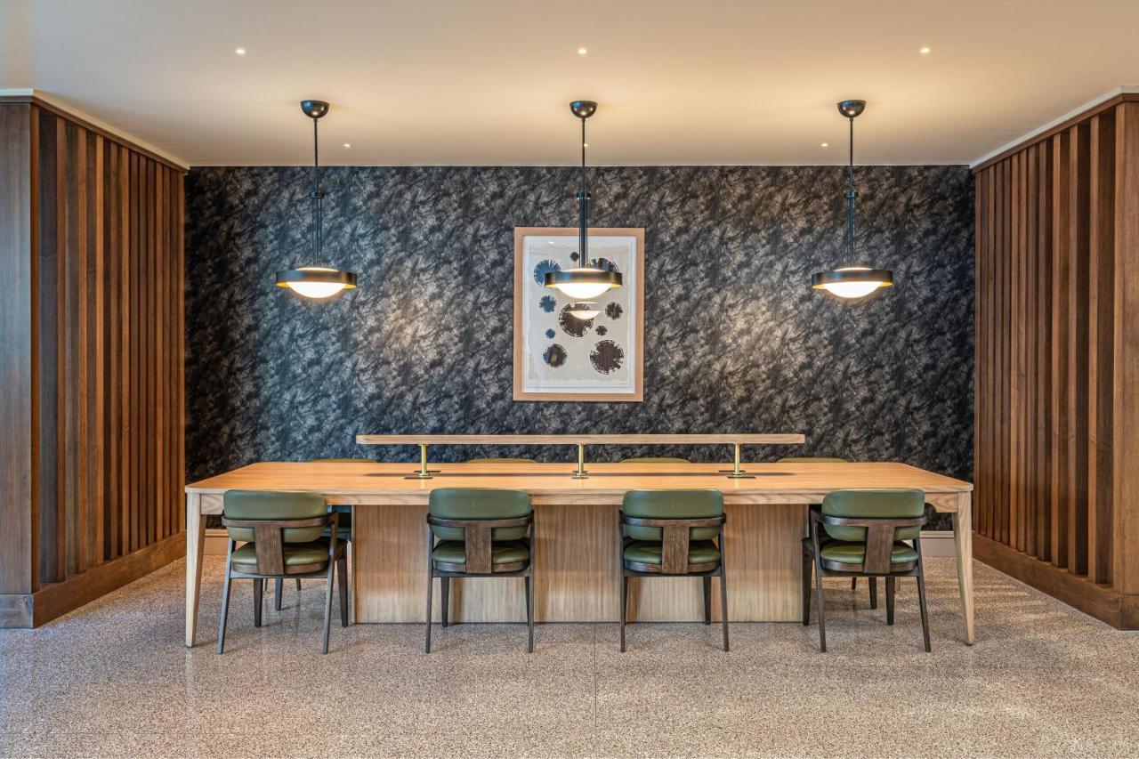 Sheraton Reston Kültér fotó