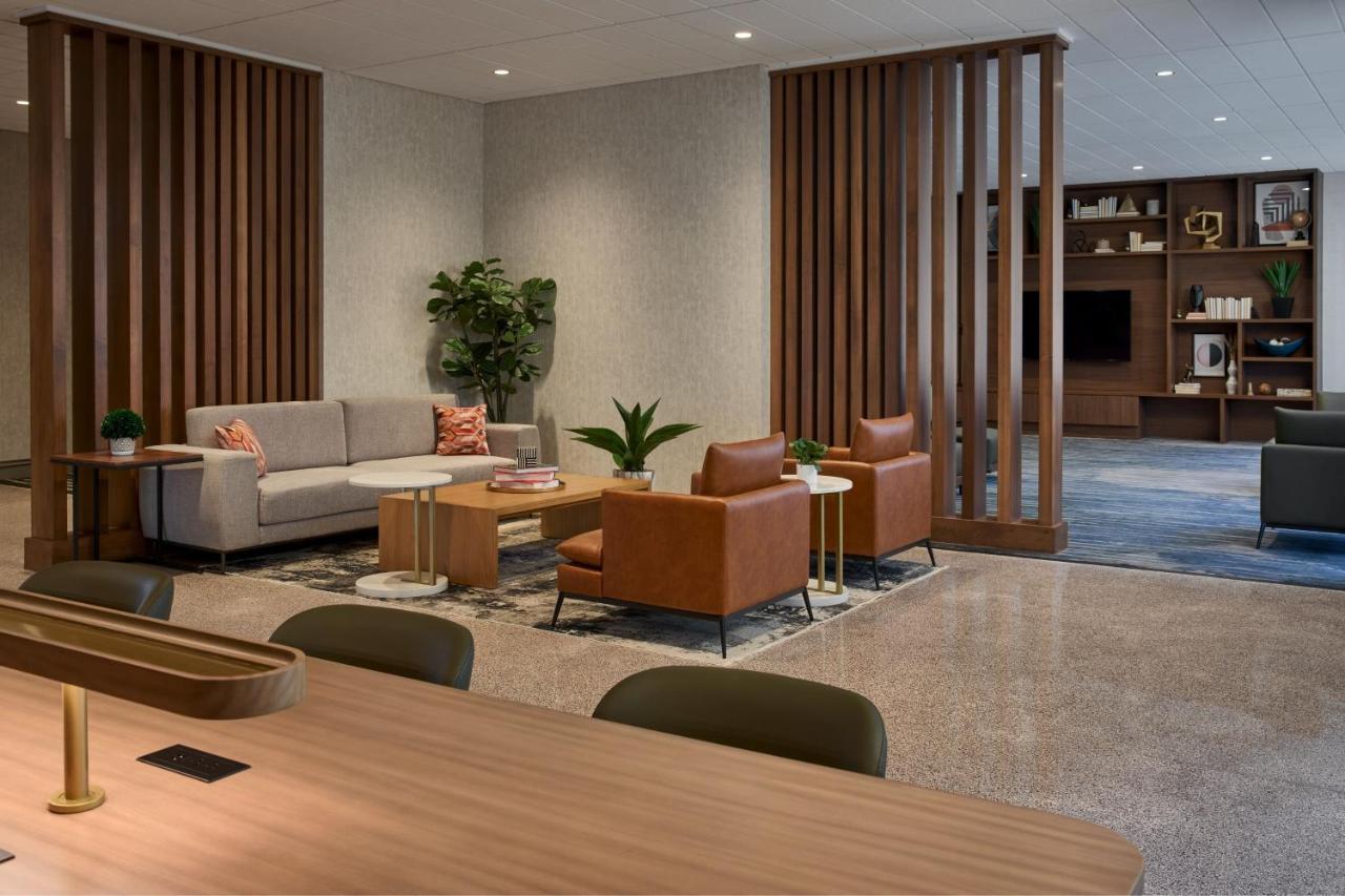 Sheraton Reston Kültér fotó
