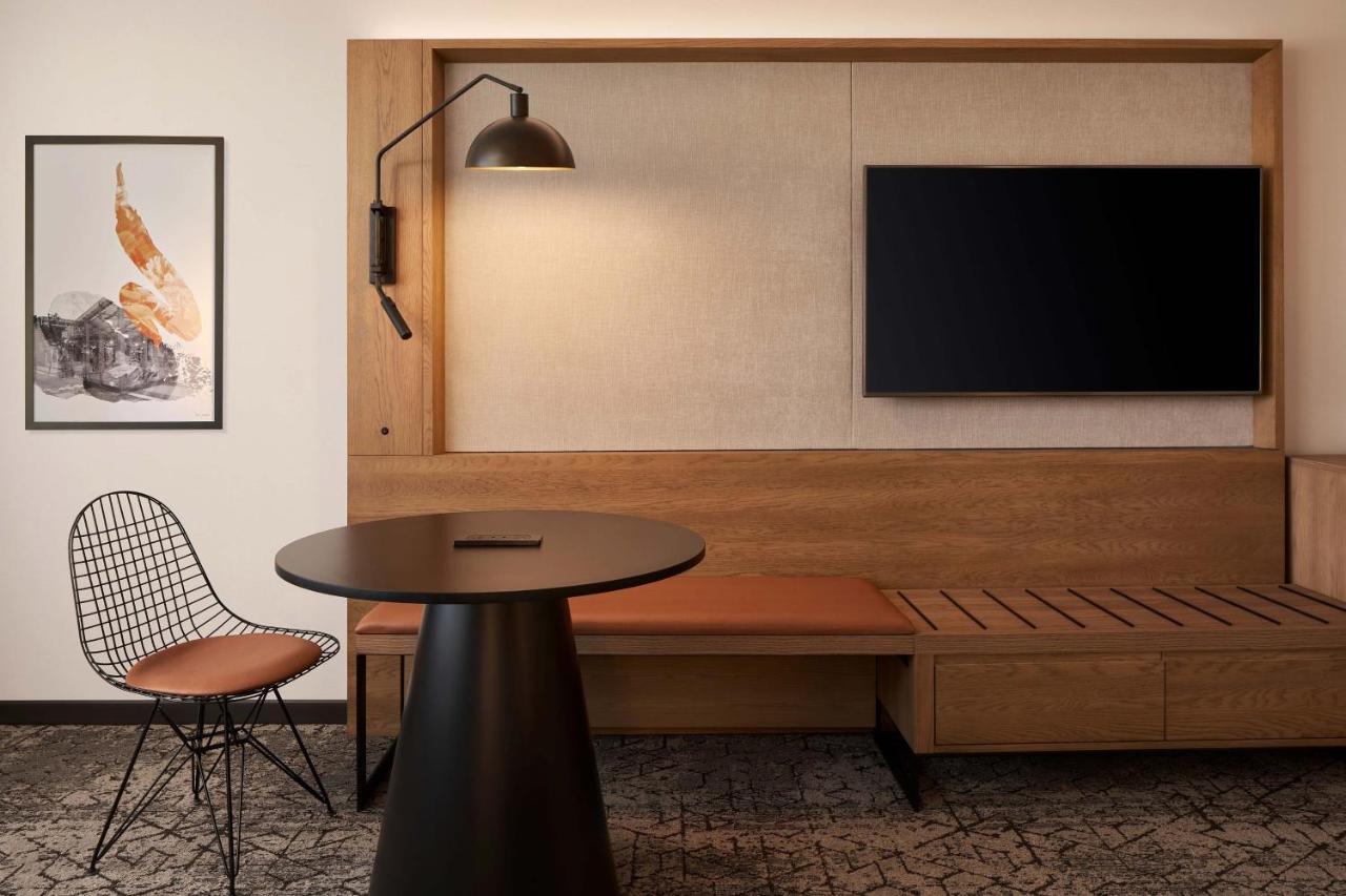 Sheraton Reston Kültér fotó