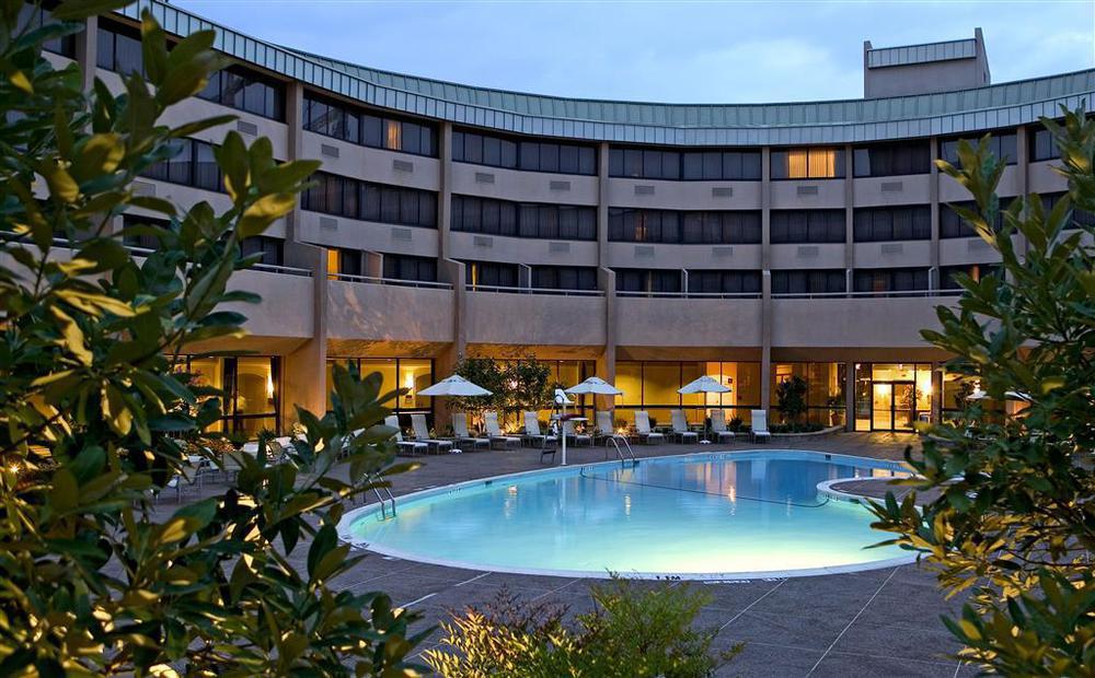 Sheraton Reston Kültér fotó